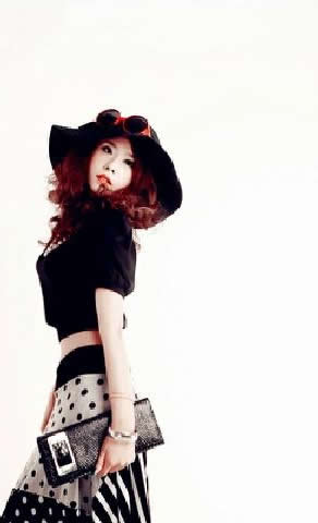YiliaƬ