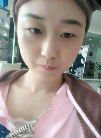 小宝莹的照片 小宝莹的照片