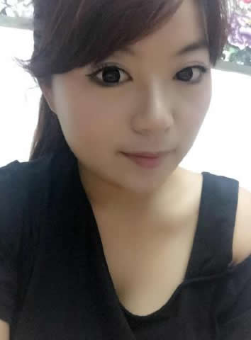 胭脂泪妆的照片 胭脂泪妆的照片