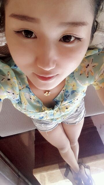 孤独的颖子的照片 孤独的颖子的照片