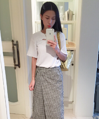 银色杏叶的照片 银色杏叶的照片