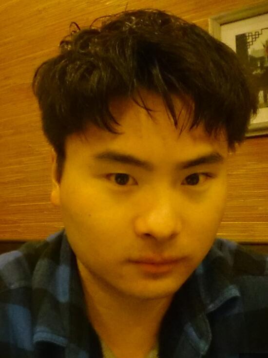 一个爱上浪漫的人的照片 一个爱上浪漫的人的照片
