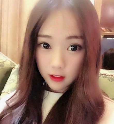 翩翩粉蝶闹的照片 翩翩粉蝶闹的照片