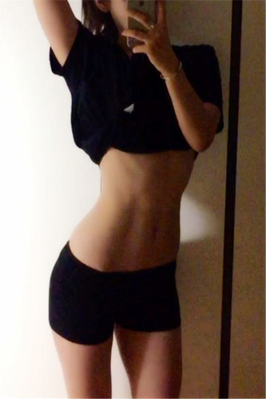 Ƭ
