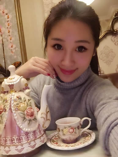 云的女儿的照片 云的女儿的照片