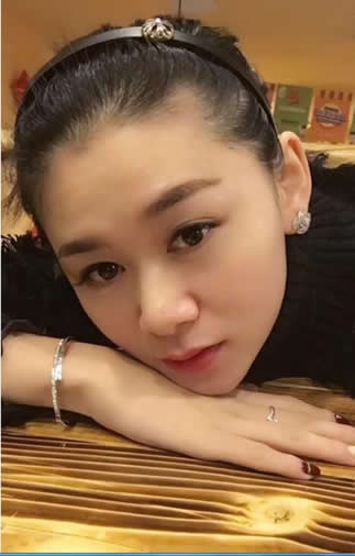 往事随风儿的照片 往事随风儿的照片