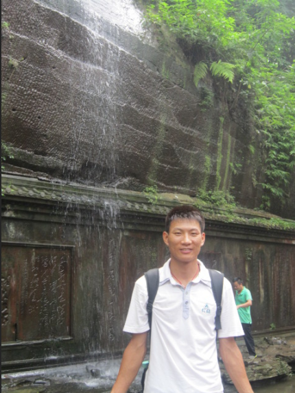 Y-1039747712Ƭ