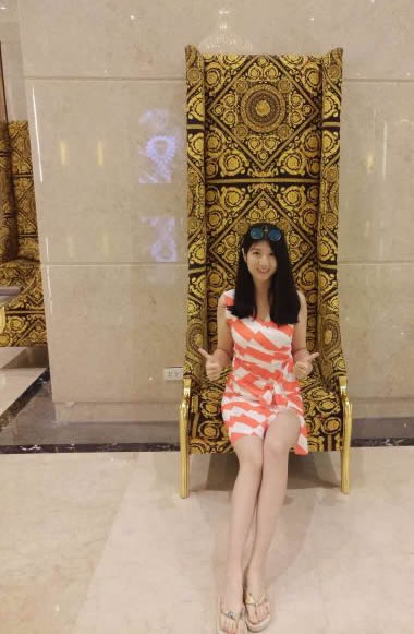 SarahƬ