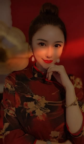 气貭女Ren的照片 气貭女Ren的照片