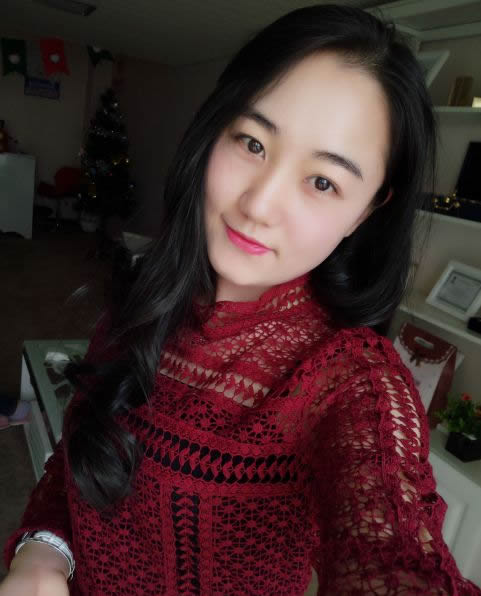鱼人美的照片 鱼人美的照片