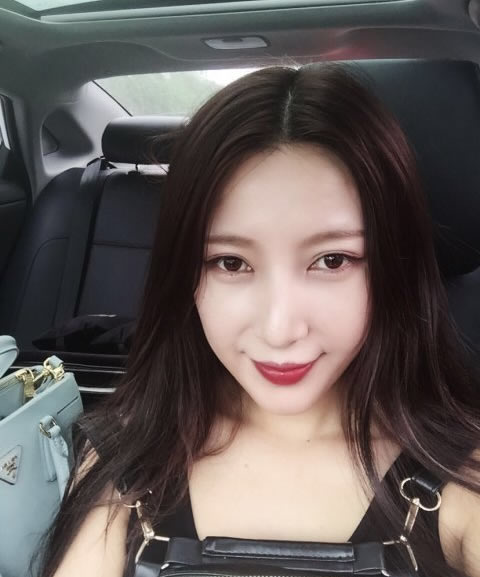 NikiƬ